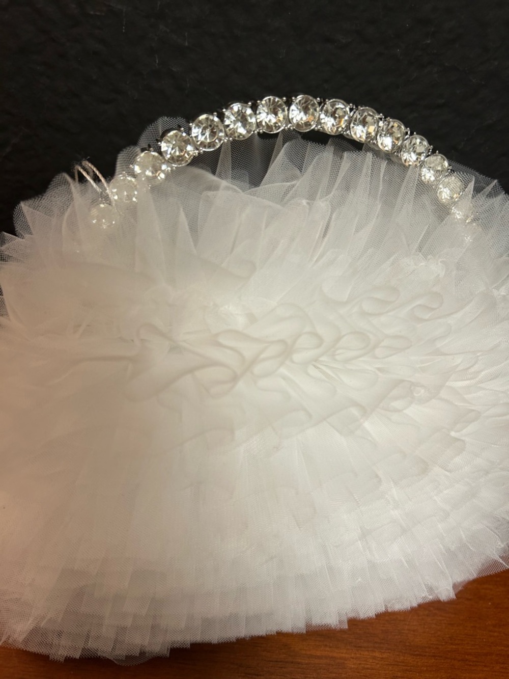 Jewel Badglely Mischka Jazzie Tulle White Ruffle Evening Bag with Crystal Handle - Picture 5 of 8